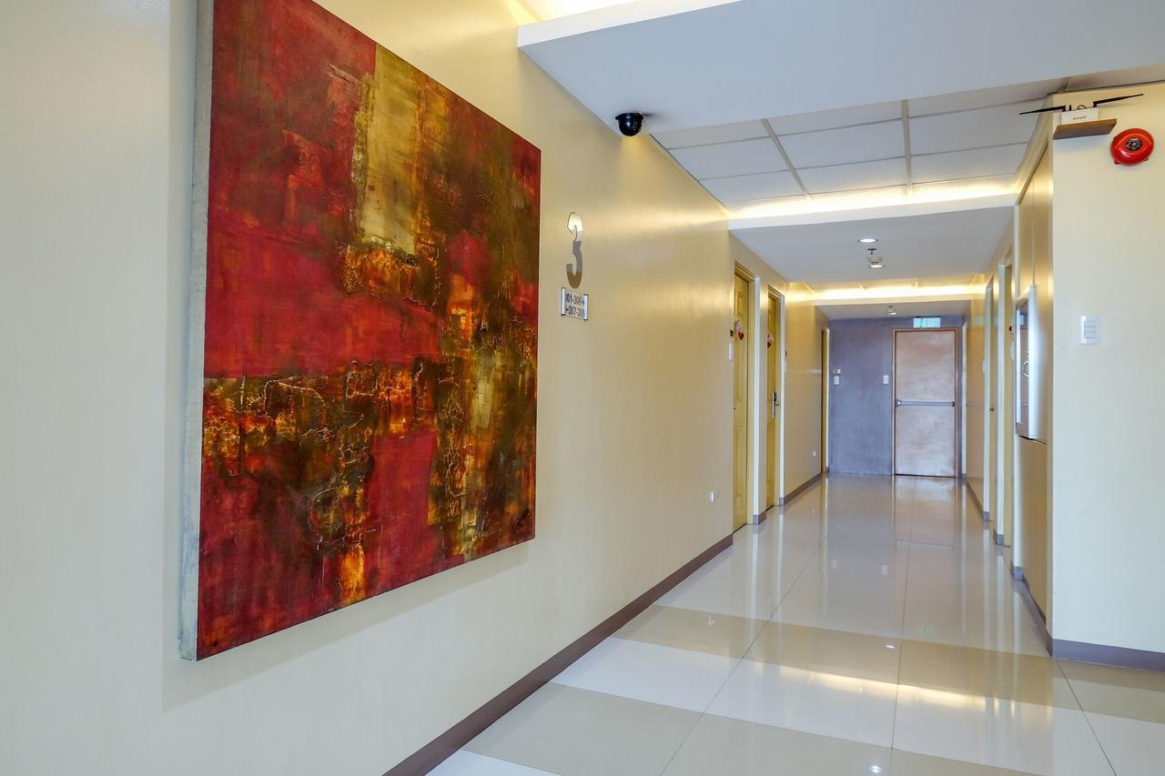 Zen Rooms Zobel Roxas Street Makati Makati City Exterior photo