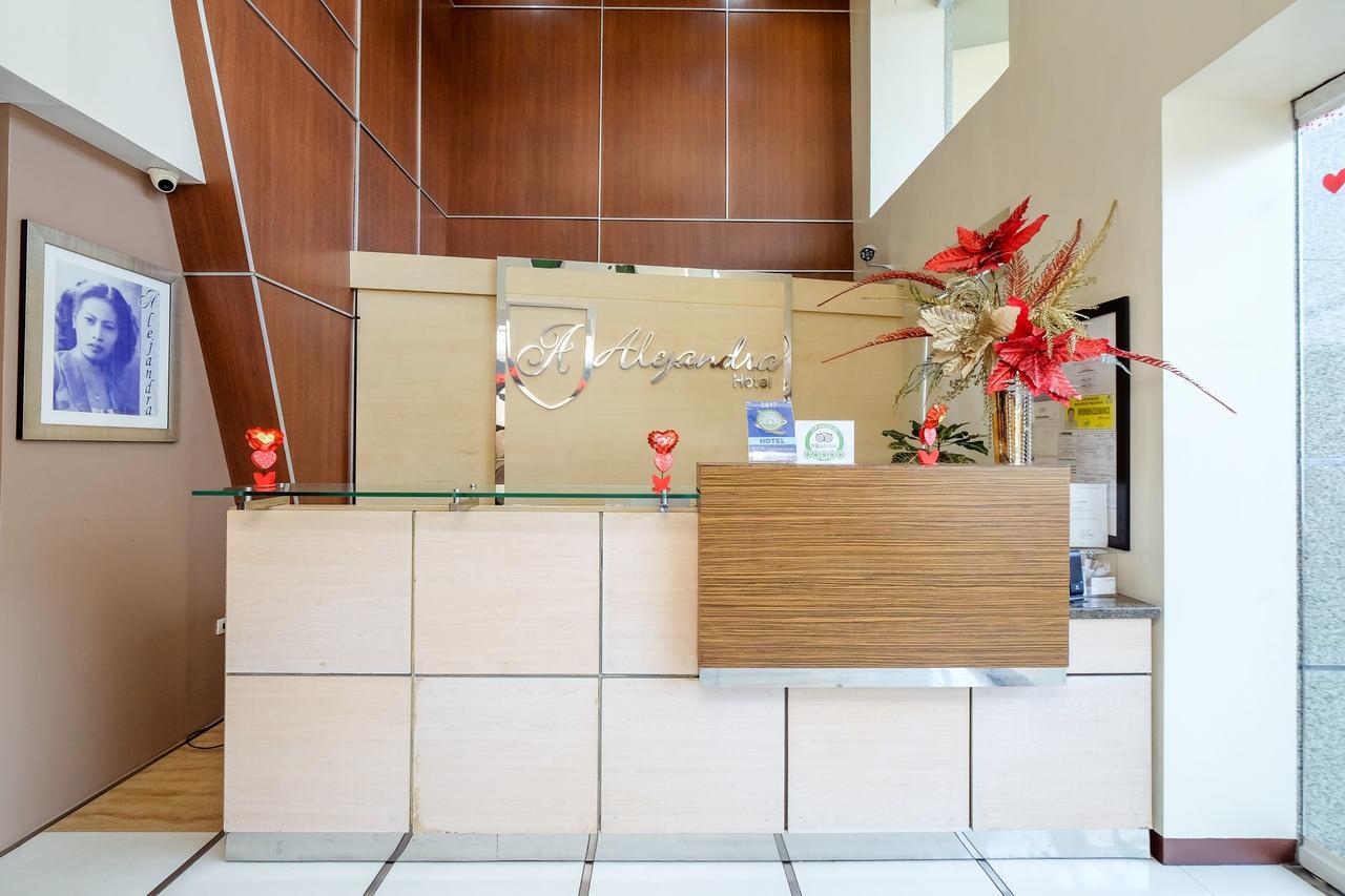 Zen Rooms Zobel Roxas Street Makati Makati City Exterior photo