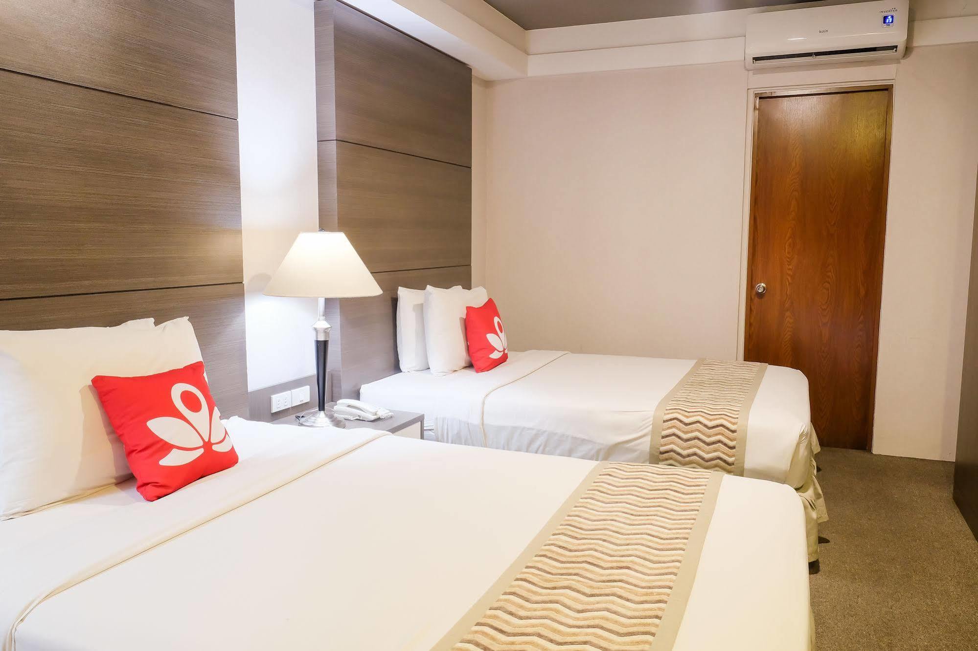 Zen Rooms Zobel Roxas Street Makati Makati City Exterior photo