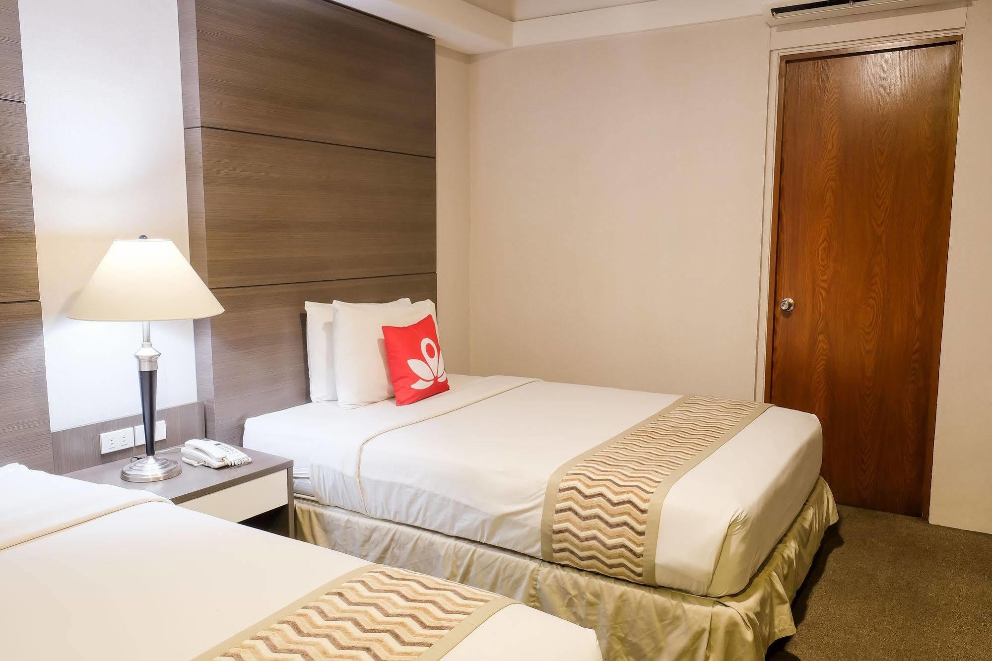 Zen Rooms Zobel Roxas Street Makati Makati City Exterior photo